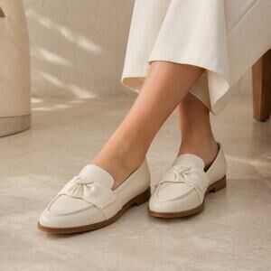 Quince Sz 8 Italian Leather Bow Penny Loafer In Bone